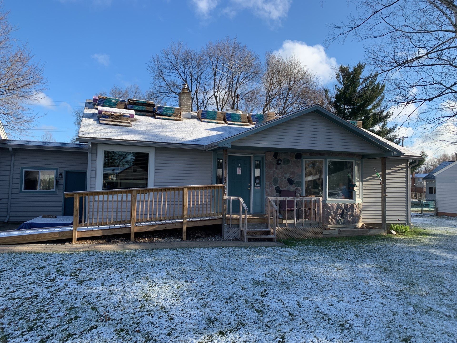 Roof Replacement using CertainTeed Landmark by 180 Contractors