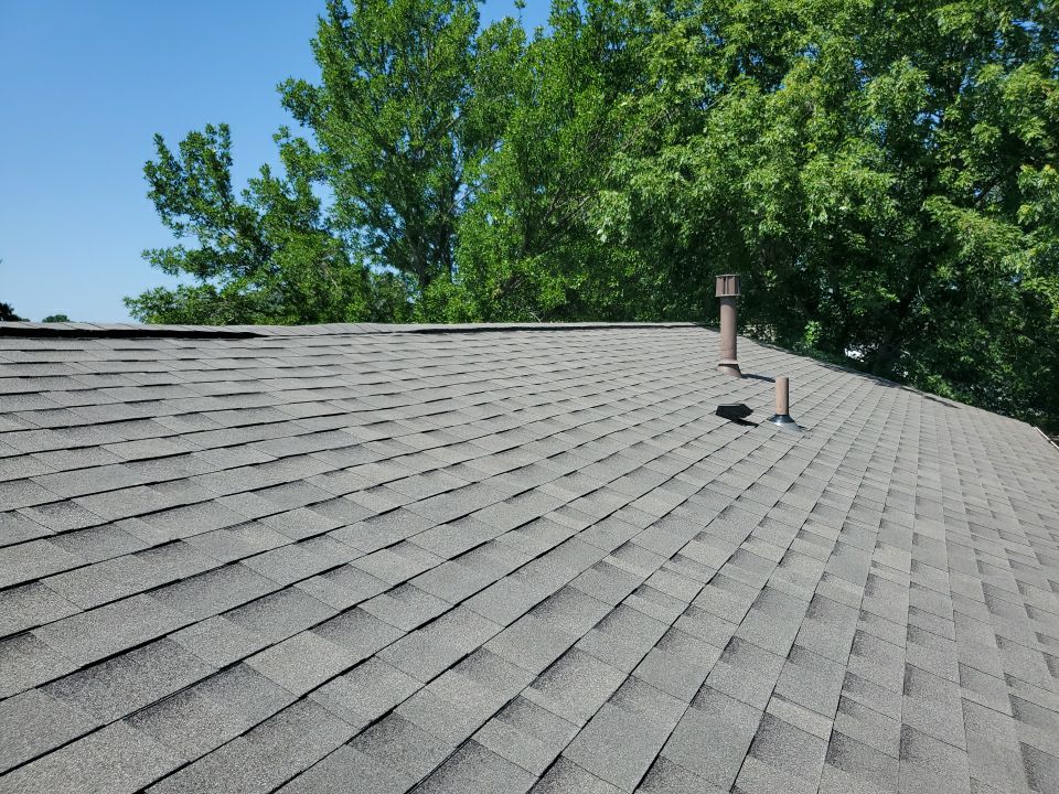Malarkey Vista - Weathered Wood by White Castle Roofing