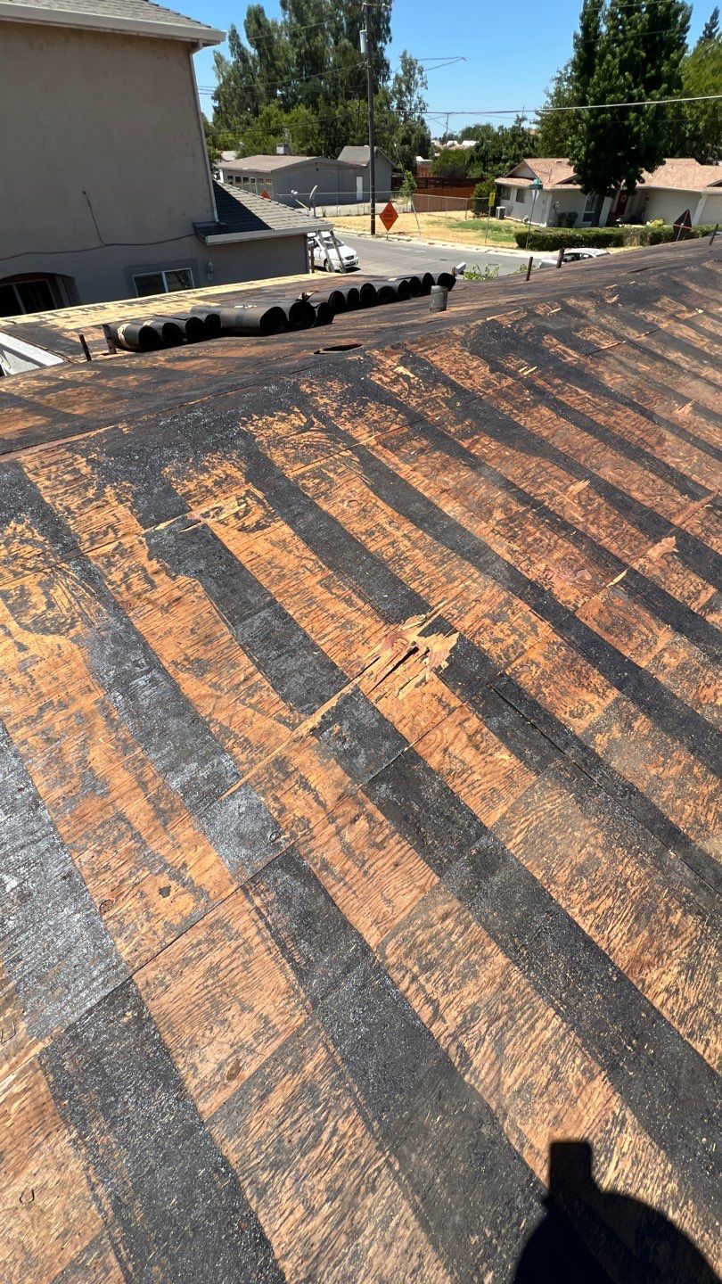 Residential Roofing Installation using GAF HDZ Reflector Series Stone Gray Roof System by Roof Improve