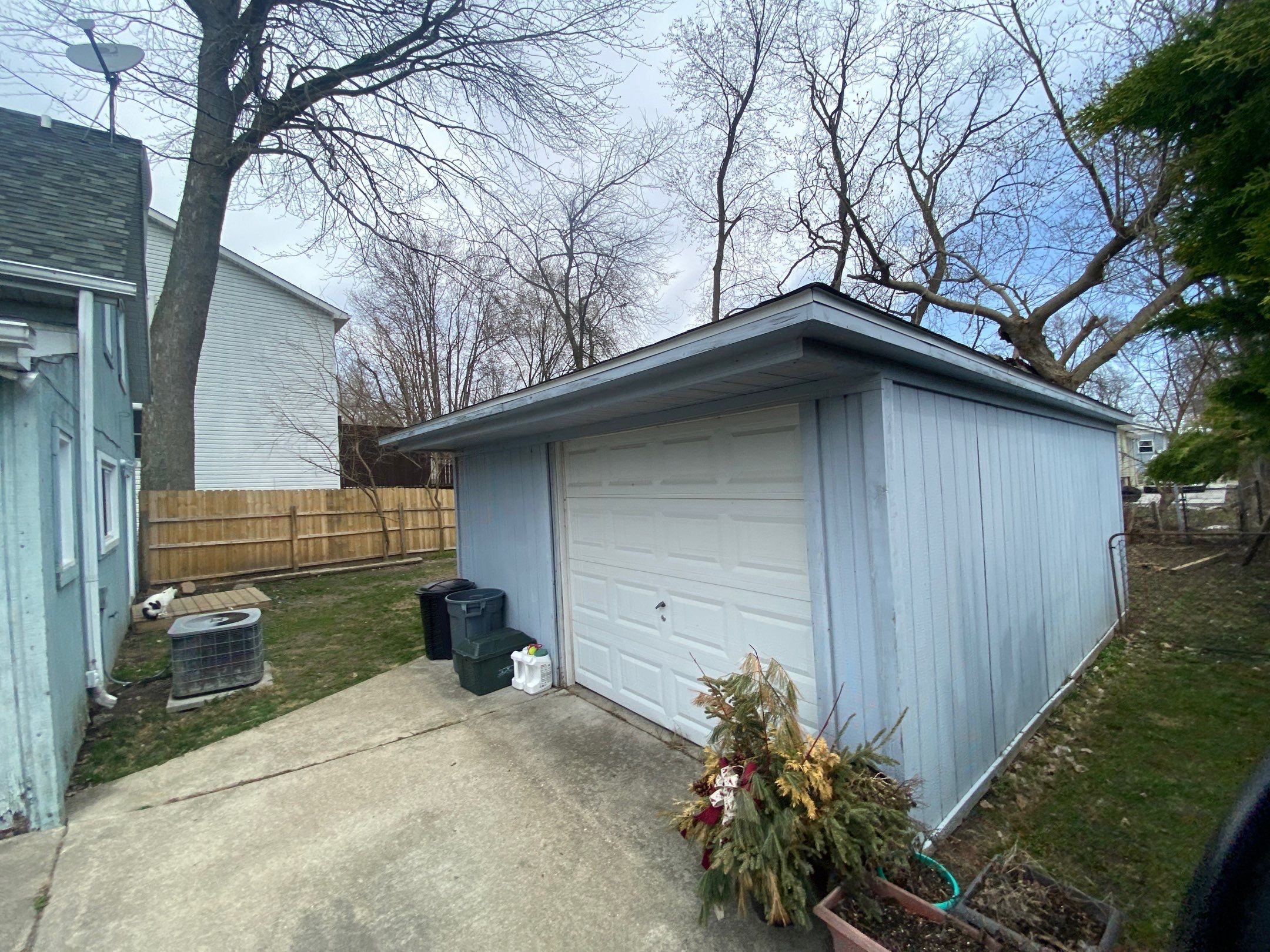 Siding Replacement using CertainTeed Restoration Classis D4 by 180 Contractors