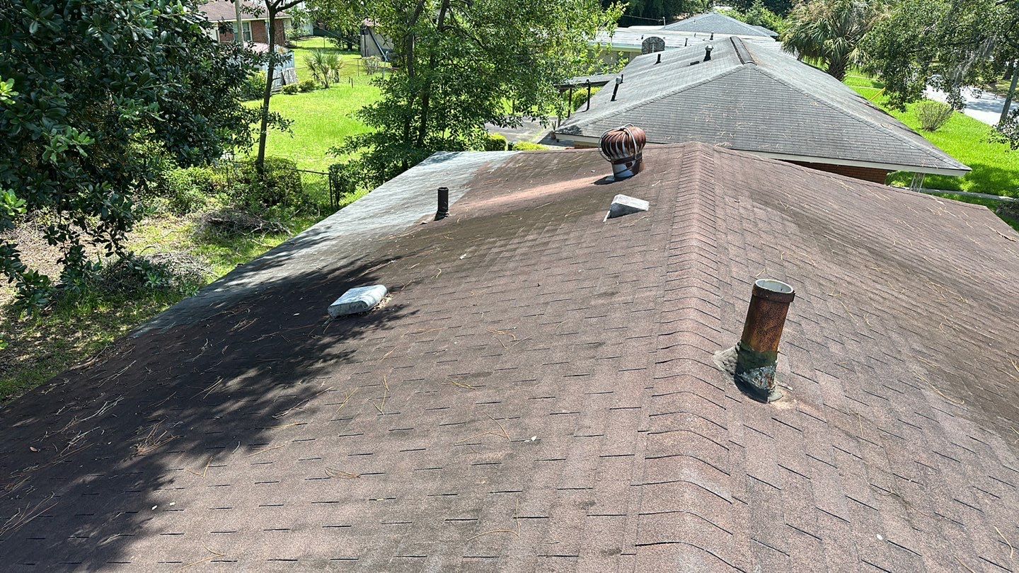 Residential Roofing Installation using Owens Corning Oakridge Estate Grey by Talya Roofing