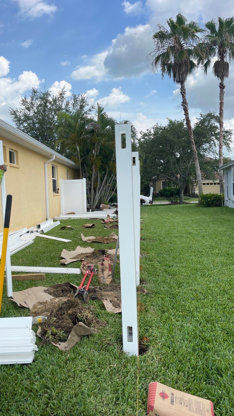 Lakewood Ranch, FL White Vinyl Privacy & Picket Fence by Asap fence and gates, LLC