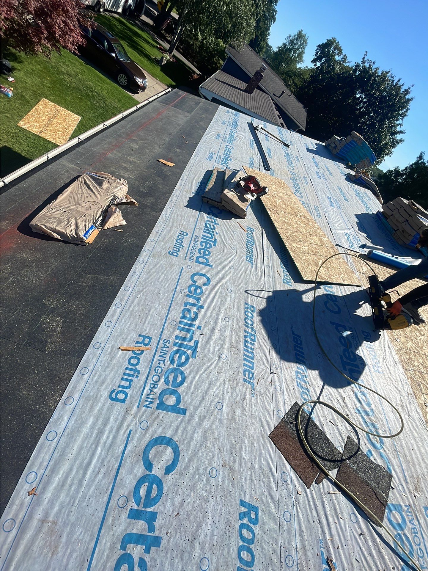 Roof Replacement using CertainTeed Landmark by 180 Contractors