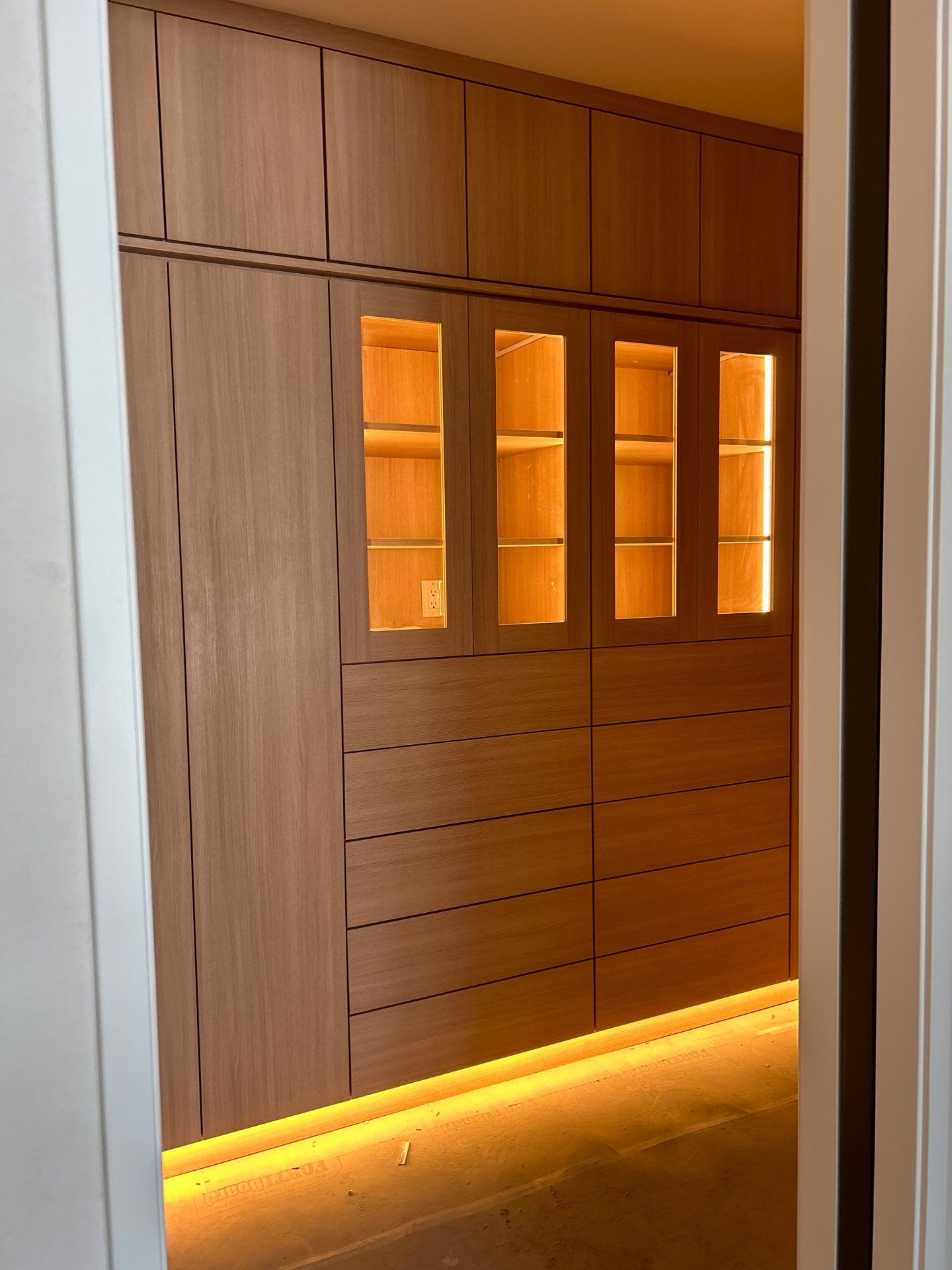 Denver Kitchen, Bath, Home Entertainment, and Closet Install by Concept 32, Inc.