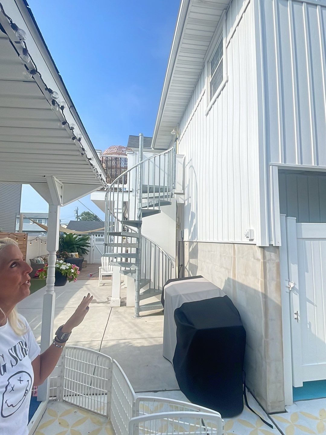 House Wash, Deck Cleaning and Patio Cleaning by SJ Exterior