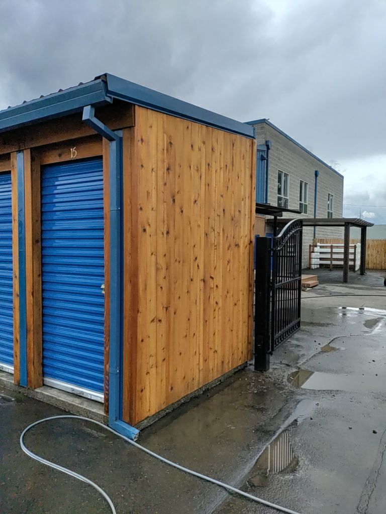 Cedar Siding Restoration using Sharkskin Brightener by Paul Schopp