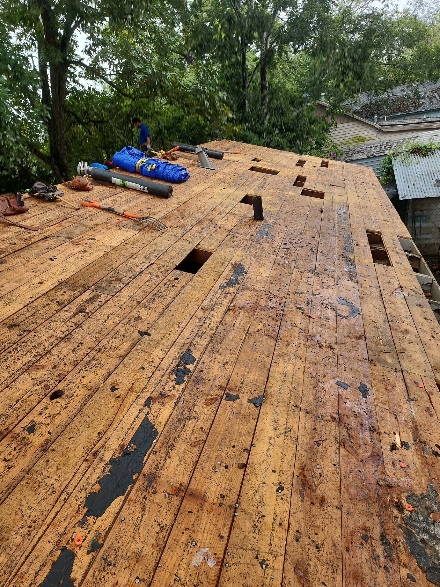 Residential Roofing Installation using Owen's Corning Duration (Lifetime) Shingles by Roof Repair Company