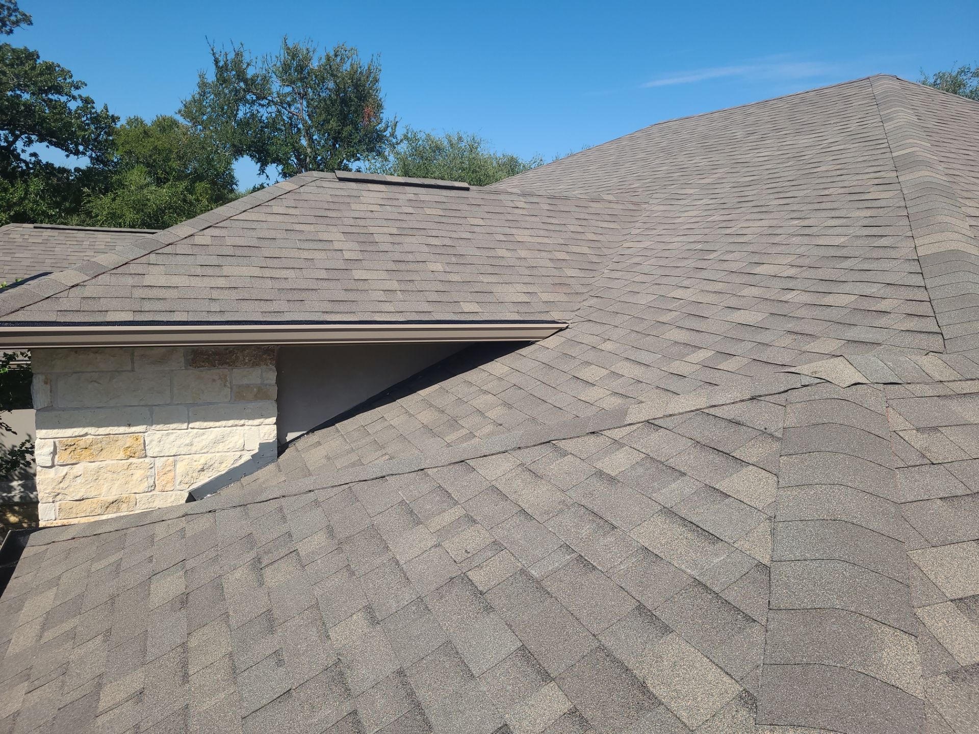 Class IV, Malarkey Vista  by Oakwood Roofing and Construction, LLC