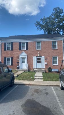 Woodbridge: Residential Roof Replacement with CertainTeed Landmark Shingles in Charcoal Black