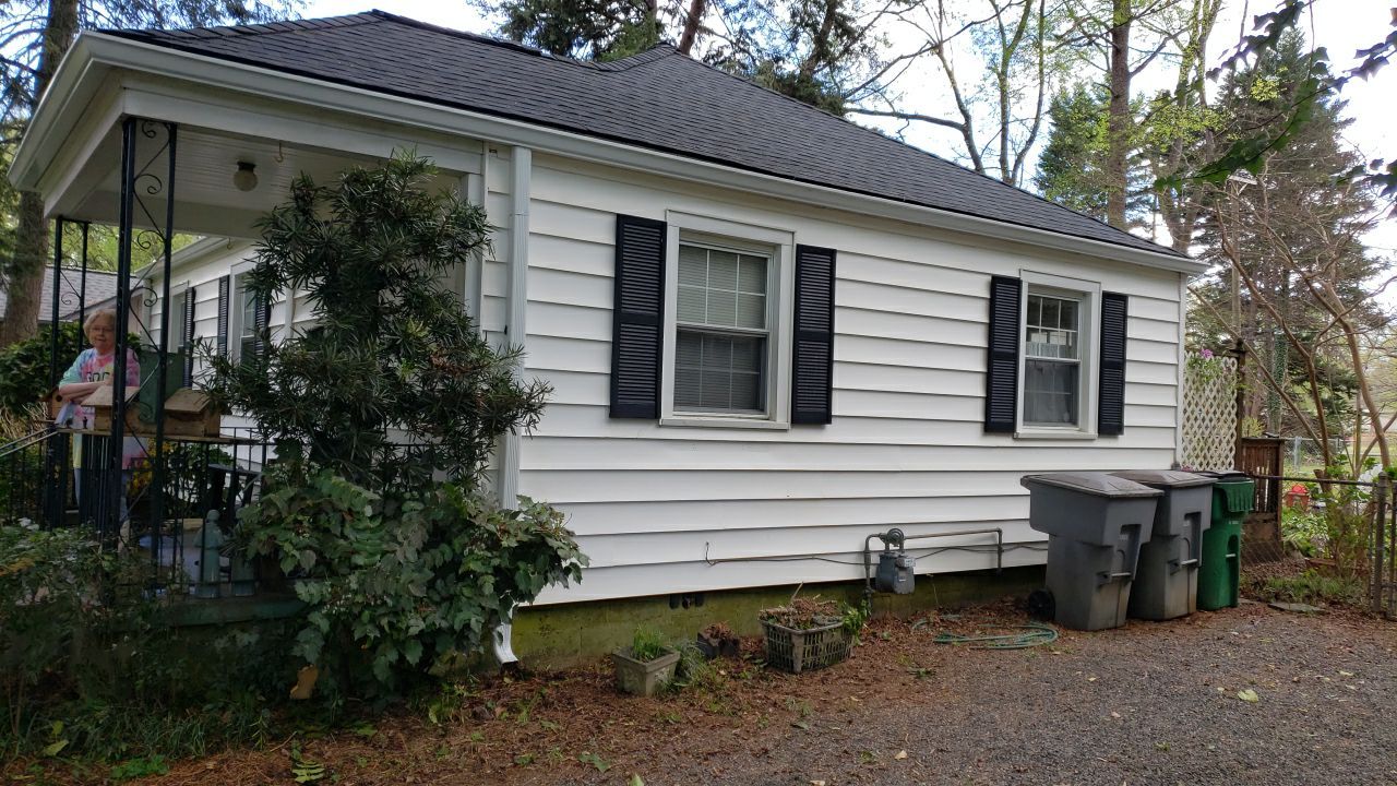 House Wash using cleaner by Power Wash Masters LLC