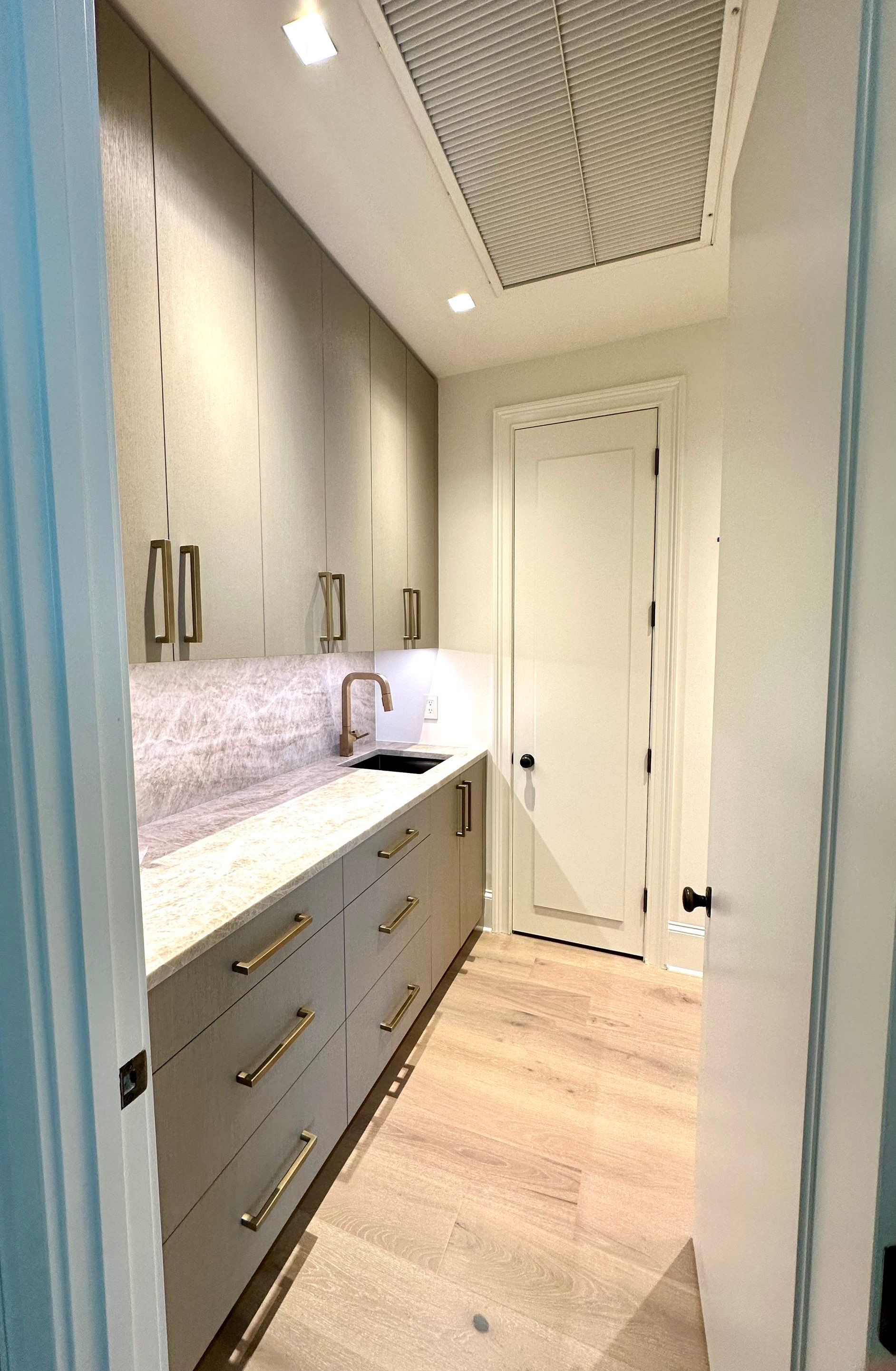 Condo Unit Transformation in Atlanta by Atlanta's Paint Doctor