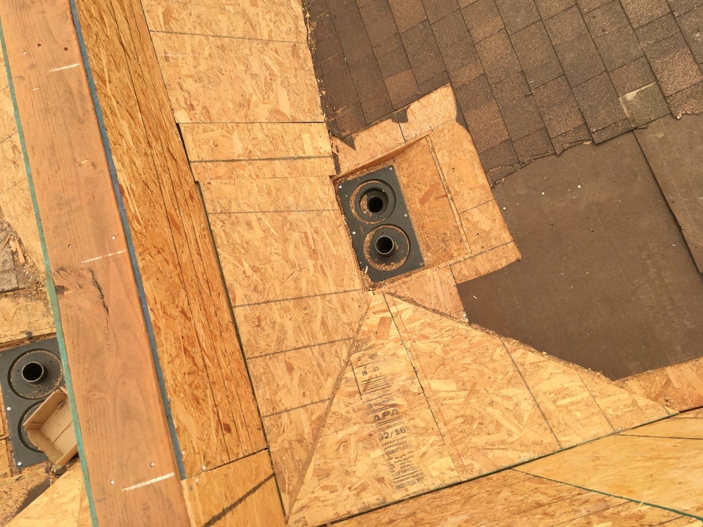 Spray foam and coatings using Conklin Benchmark/PUMA XL coatings and spray foam by Straight Edge Roofing Inc