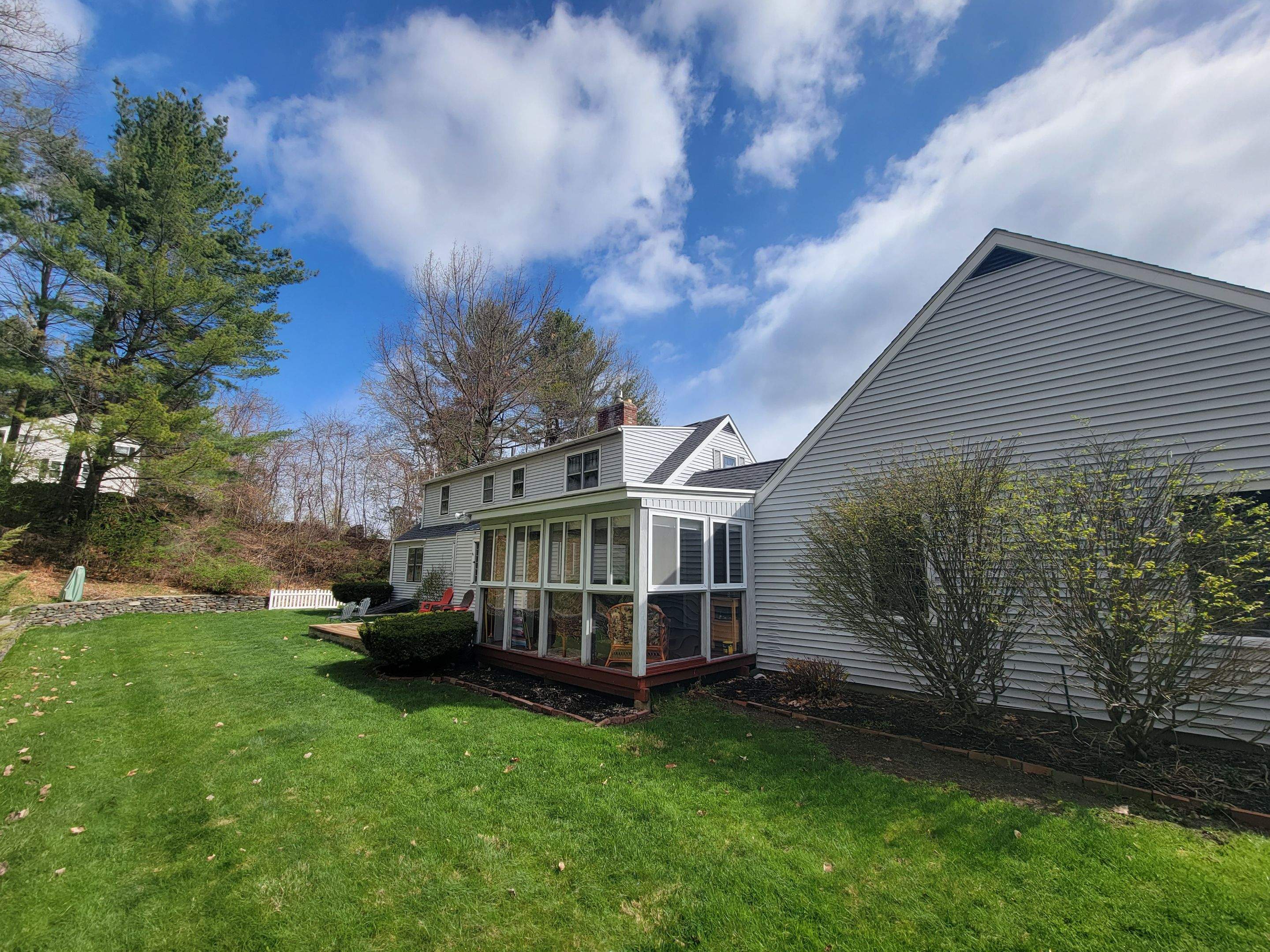 Siding Installation using James Hardie Countrylane red by UBrothers Construction