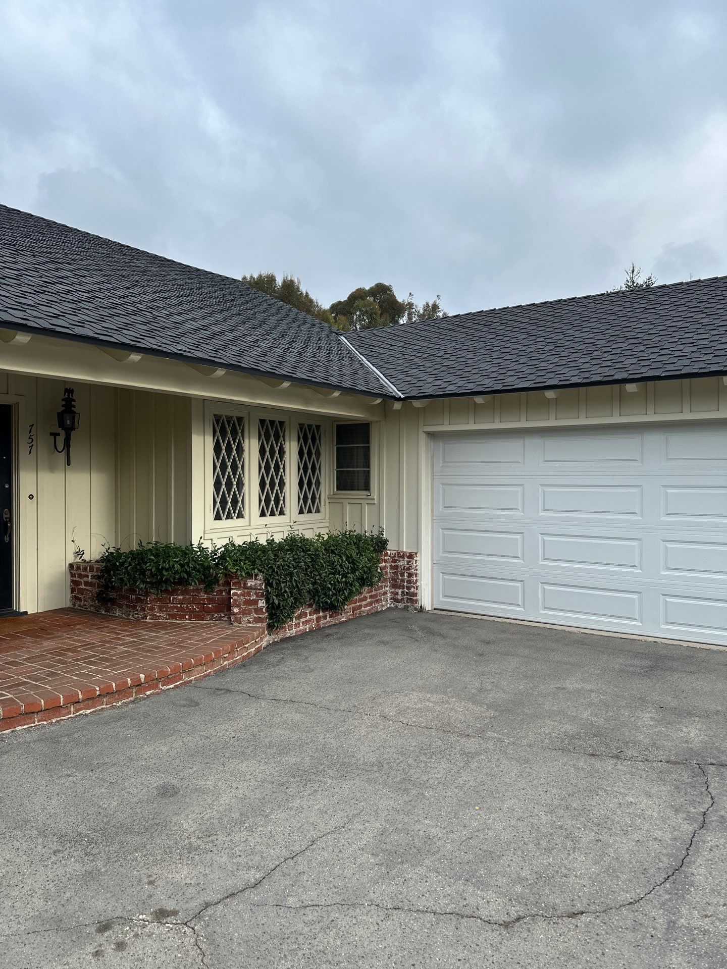 Residential Roofing Installation using Presidential Shingles by Hull Brothers Roofing
