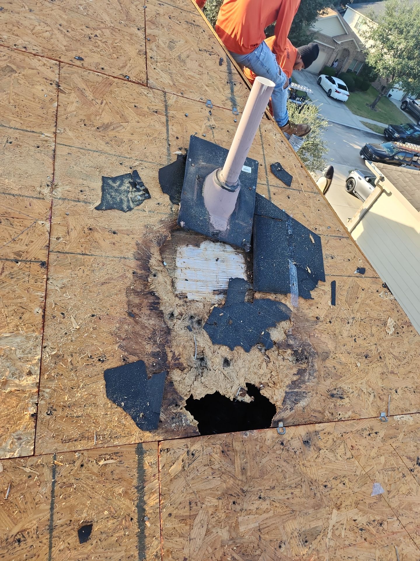 Residential Roofing Installation using Owen's Corning Duration (Lifetime) Shingles by Roof Repair Company