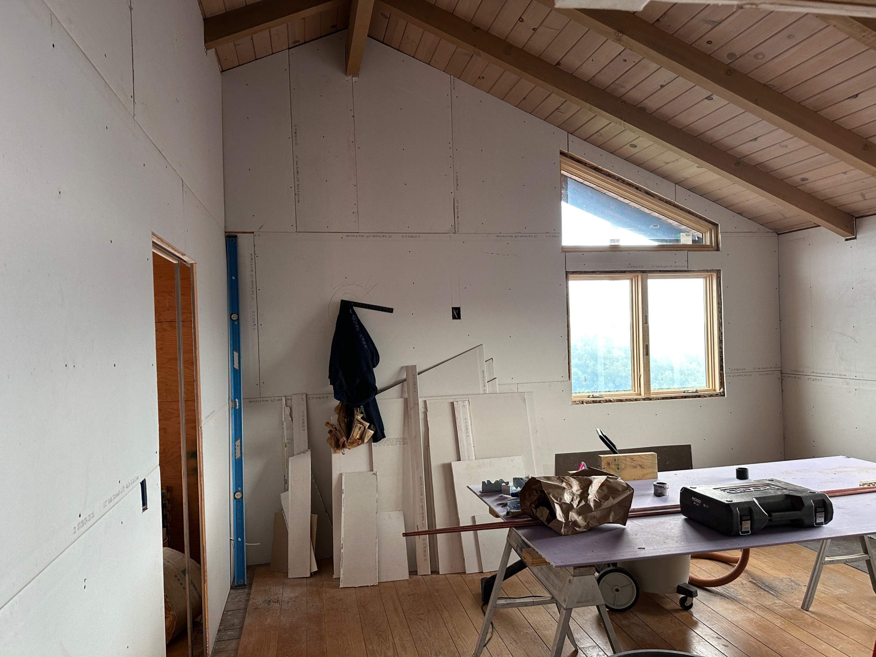 Custom interior painting and decorating by Herrera’s Bay Area Painting inc.