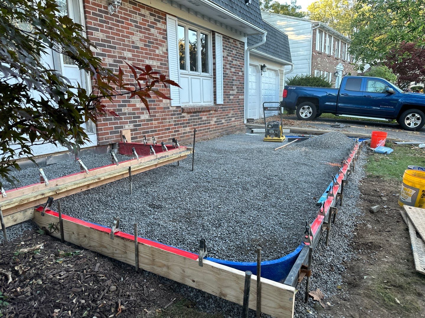 Ashlar slate stamped concrete patio  by NG Masonry & Construction LLC