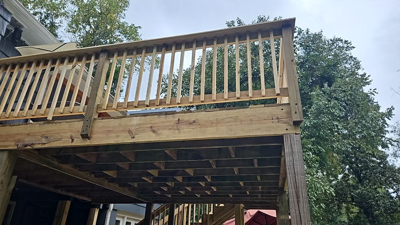 Windsor Blvd - Deck Installation by Pillar and Pine