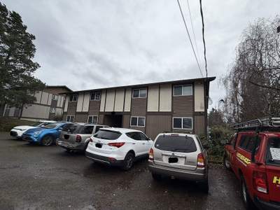 Residential Roof Repair on Apartment Complex in Bremerton, WA