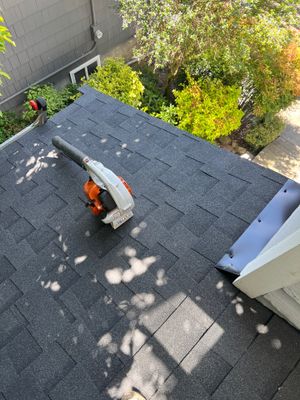 Residential Roofing Installation using GAF HDZ Shingles
