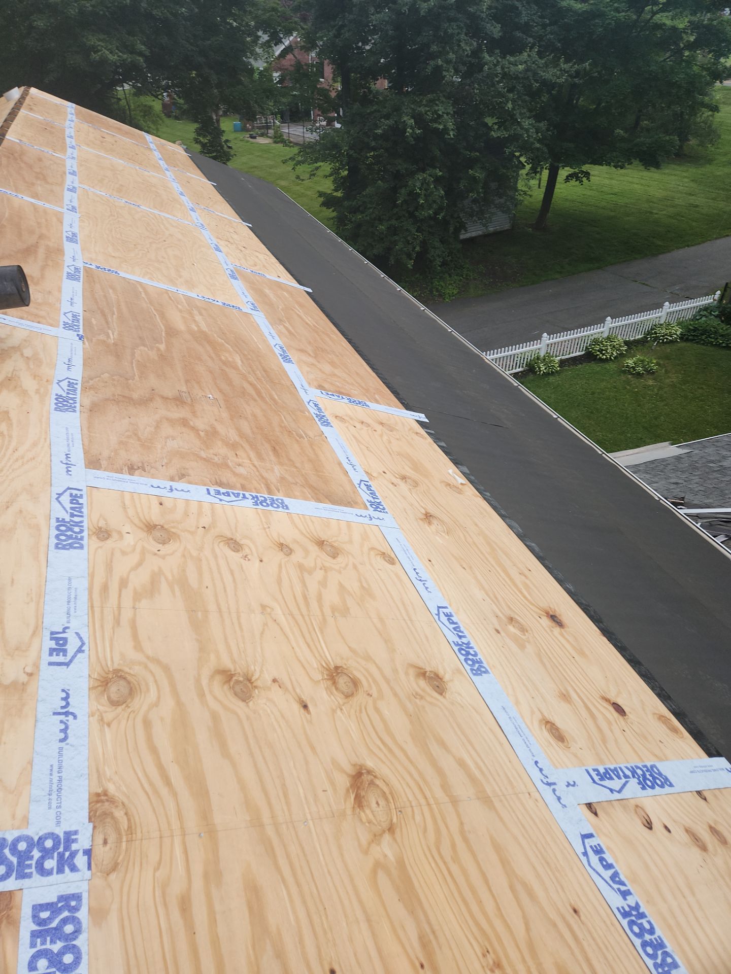 Residential Roofing Installation using Owens Corning TruDefinition Duration AR - Williamsburg Gray by A Plus Exterior