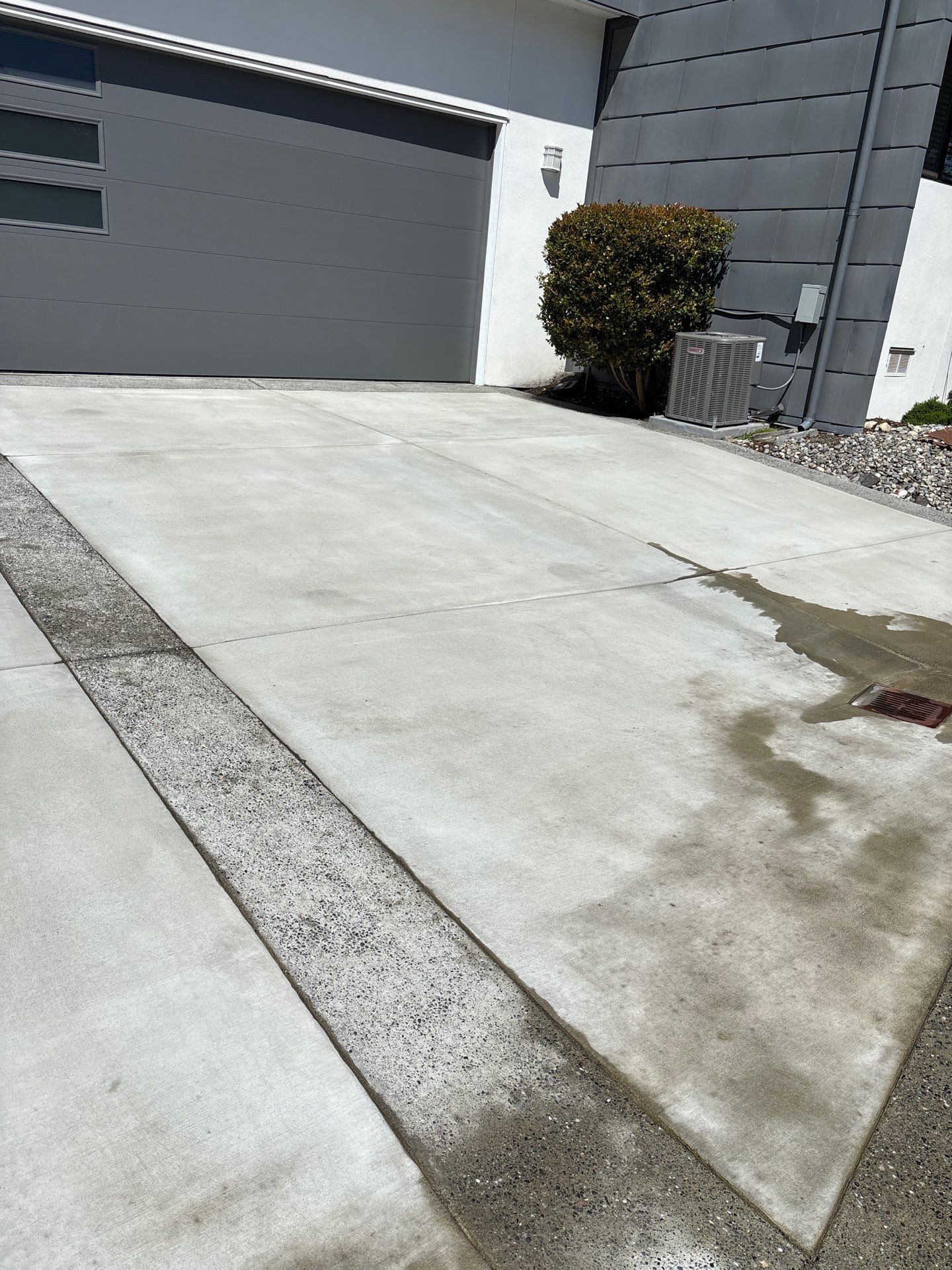 Sealcoated Concrete & Asphalt Driveway | Everett  by Jireh Asphalt & Concrete Inc 