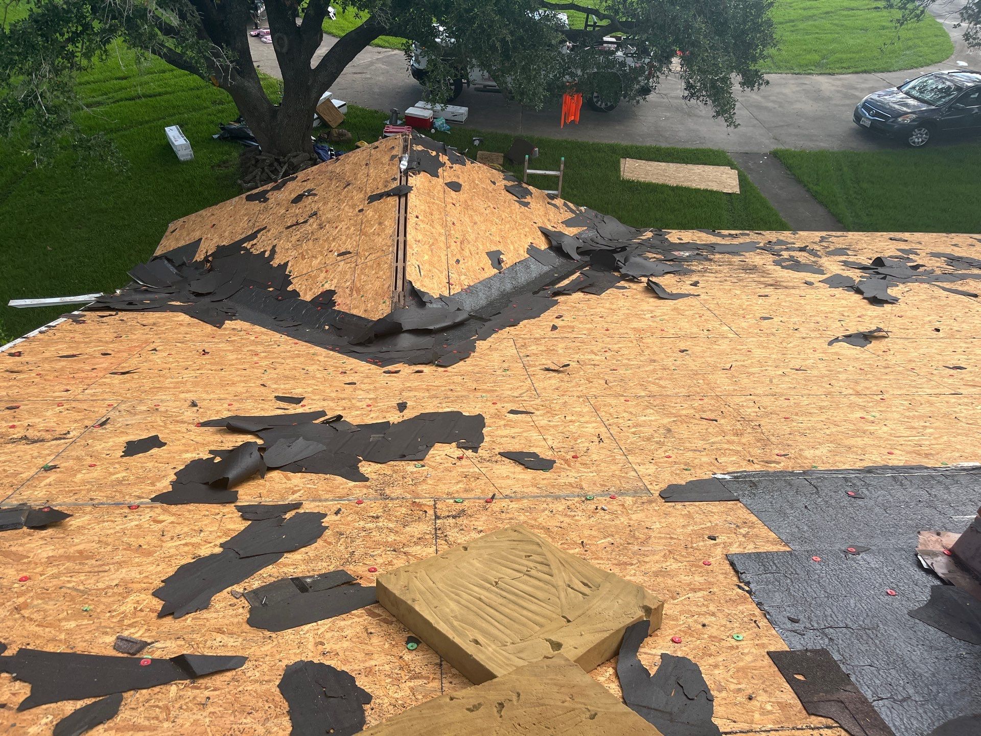 Residential Roofing Installation using Owen's Corning Duration (Lifetime) Shingles by Roof Repair Company