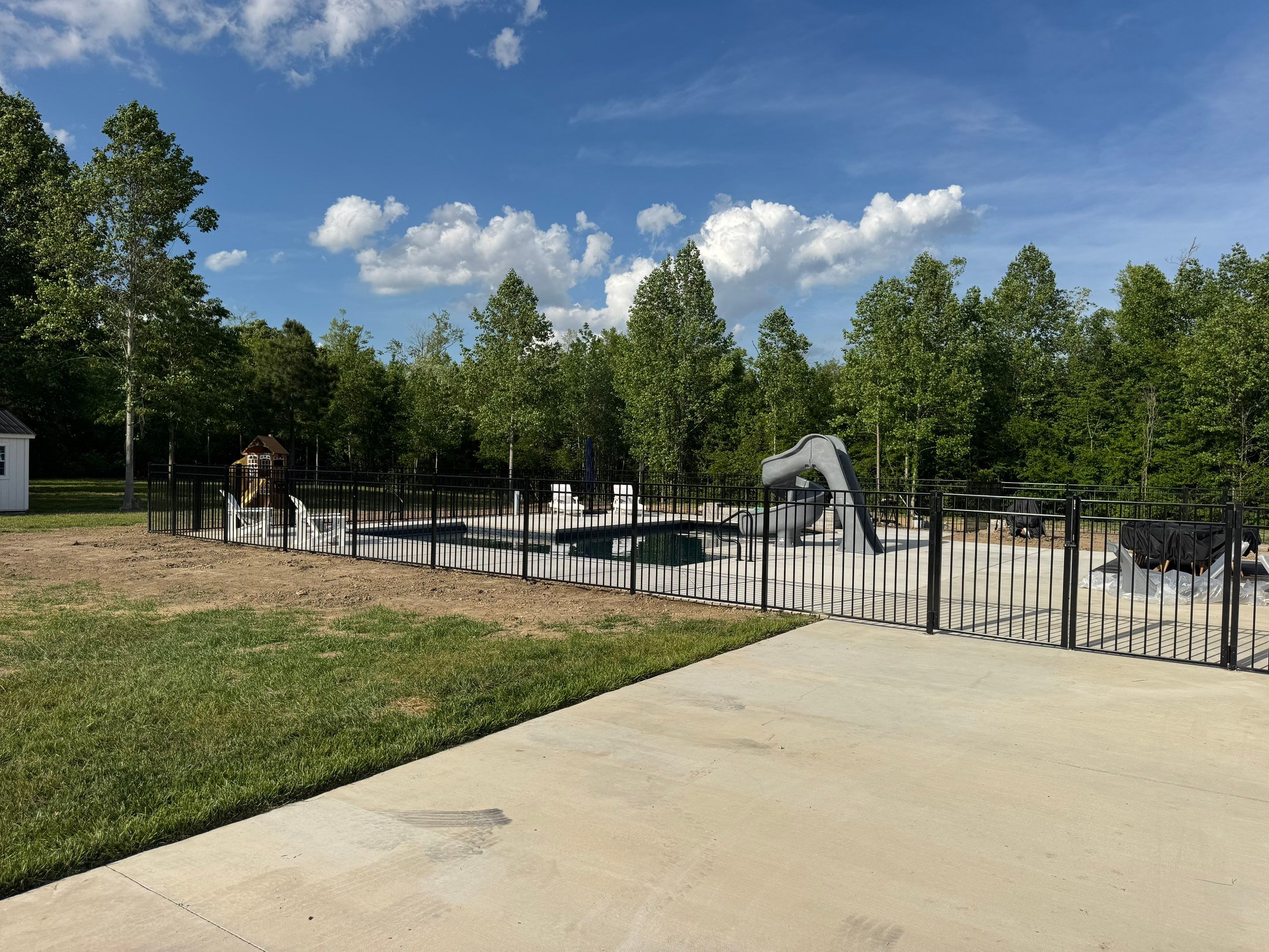 Sleek & Secure by Tidewater Fence