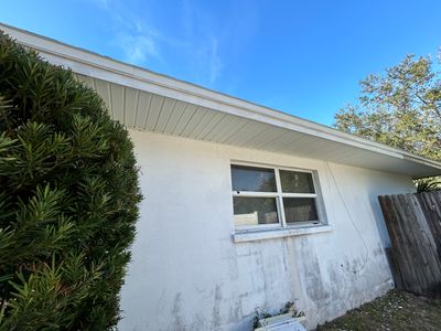Replace soffit in Sarasota FL