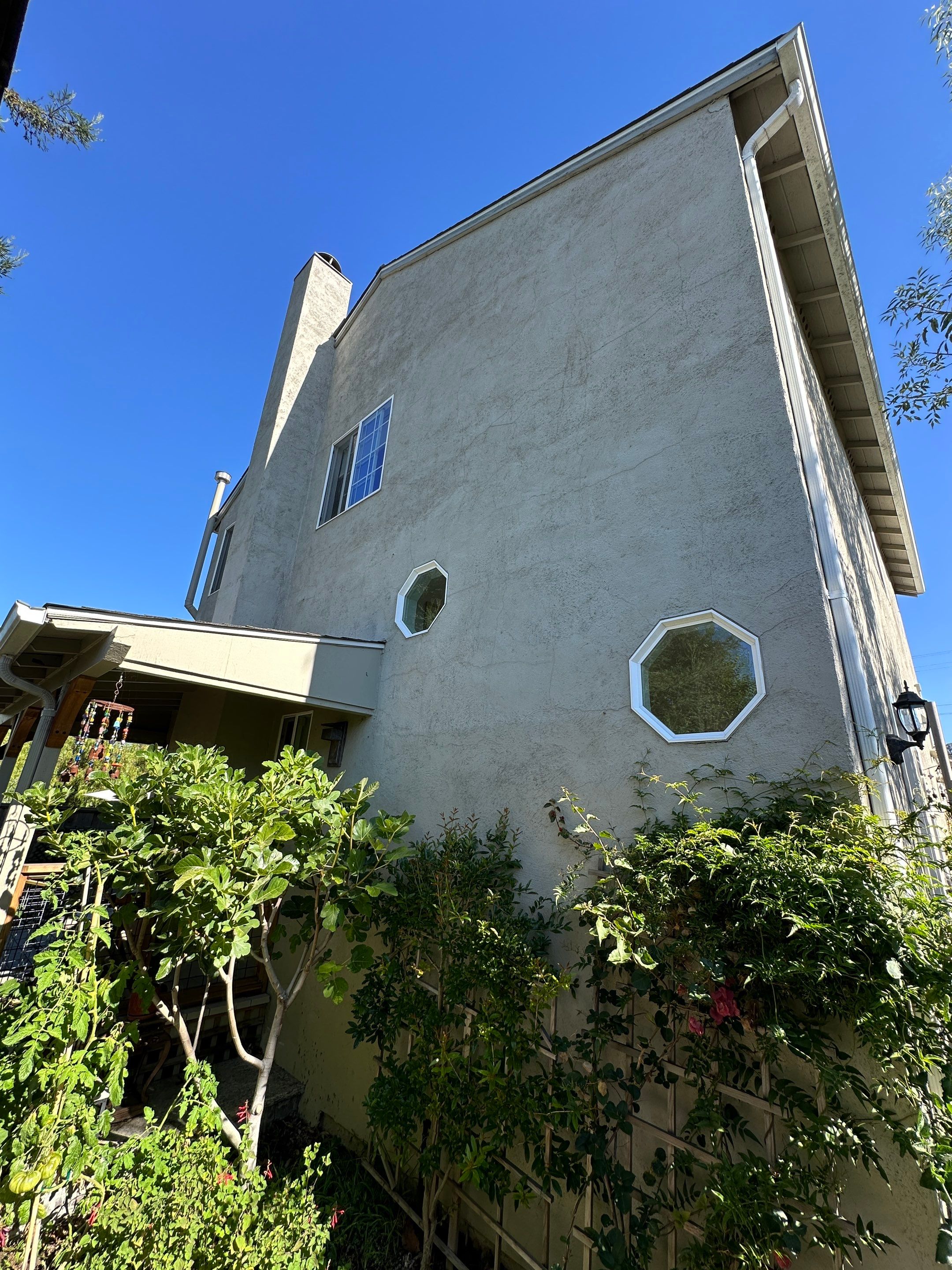 Exterior repaint-siding and stucco by Herrera’s Bay Area Painting inc.