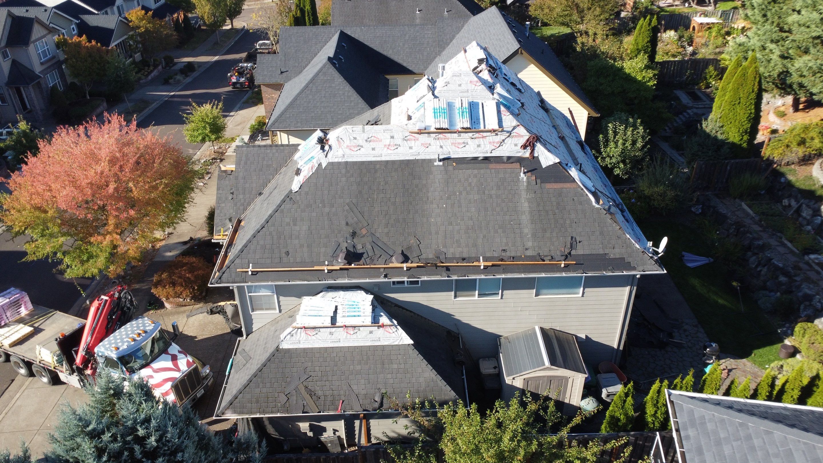 IKO Dynasty Granite Black by Orezona Building & Roofing Company, Inc.