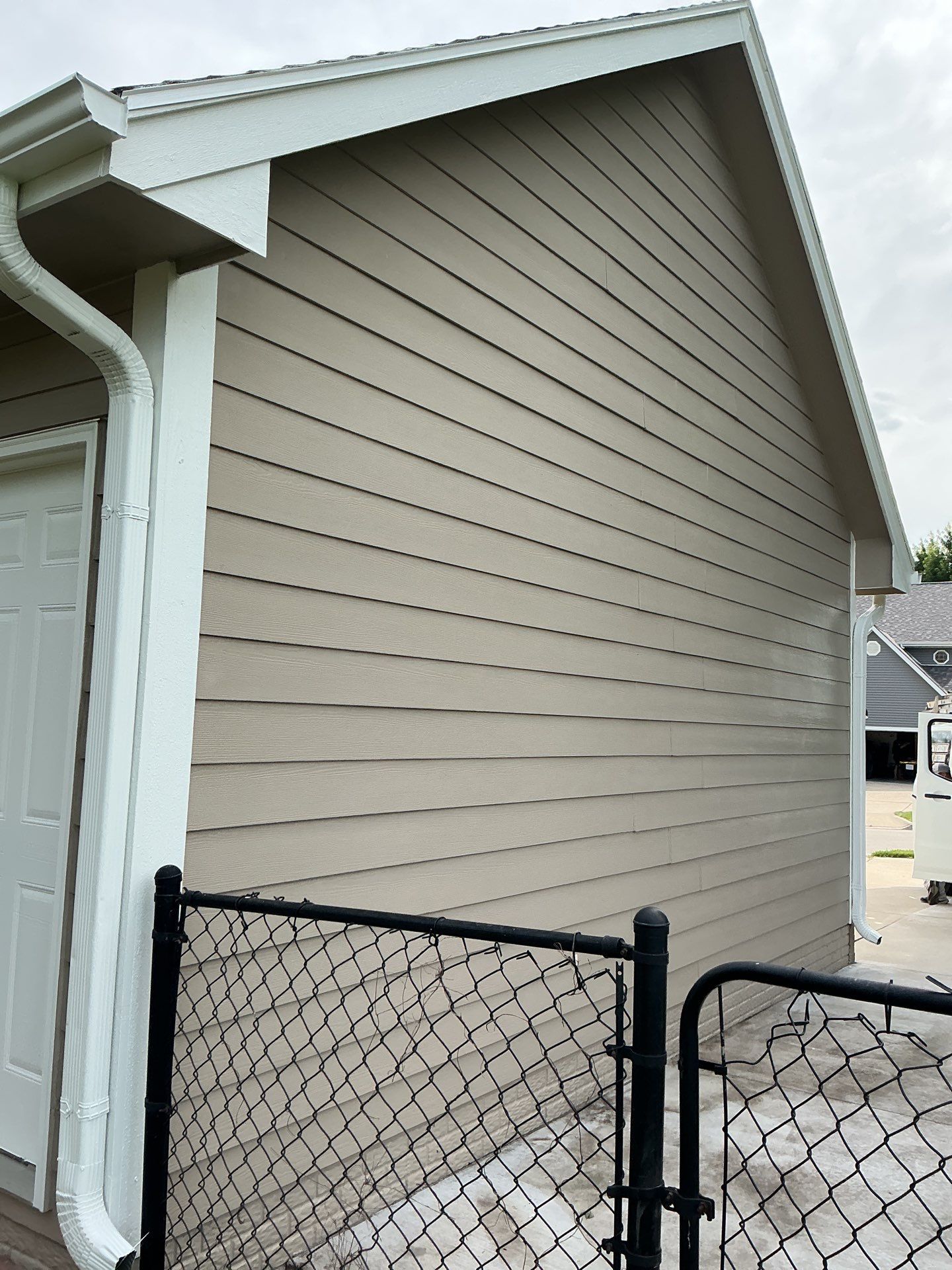 Residential Exterior Repaint  by Midwest Paint LLC