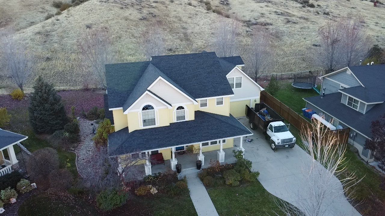 Hidden Springs Charm with a Bold New Roof ā Oakridge Twilight Black by ID Roofing LLC