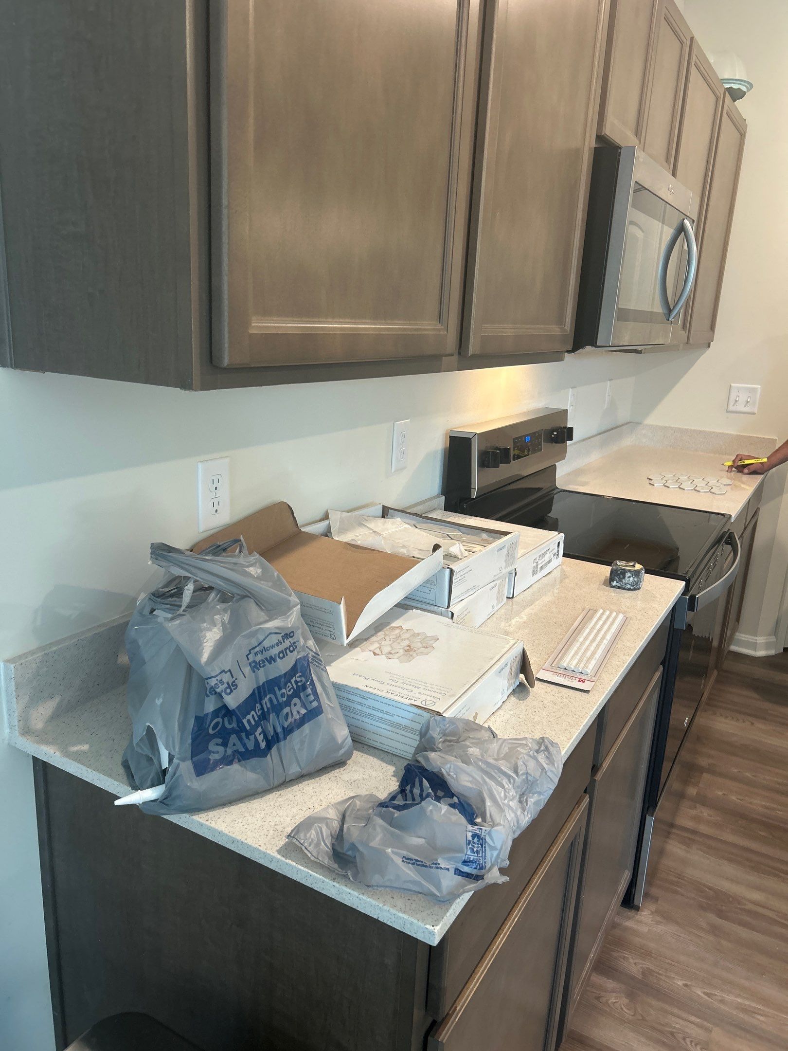 Calacatta Grey Picket Tile Backsplash Installation in Shelbyville by Footprints Floors Kentucky