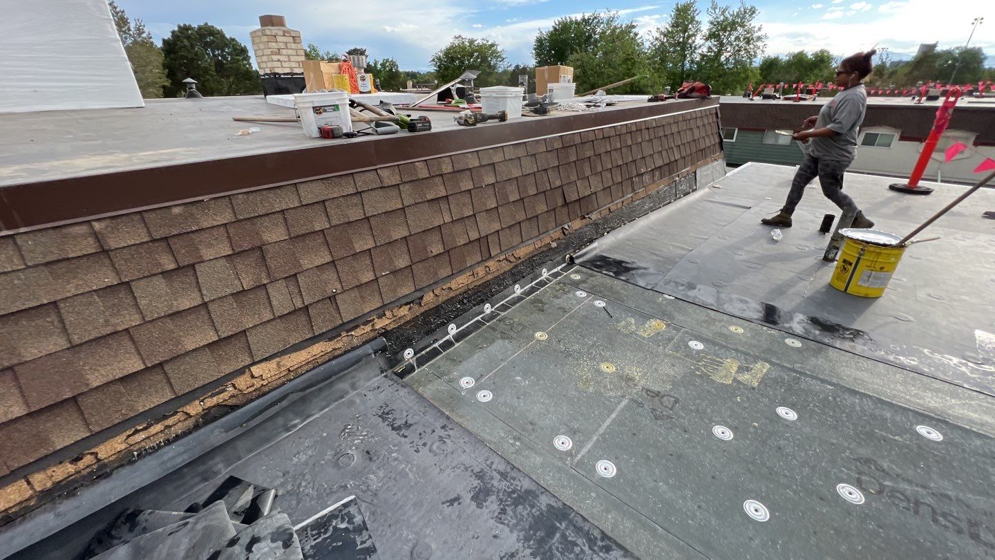 Commercial Roofing Installation using MuleHide EPDM .60 - BLACK by A to Z Roofing