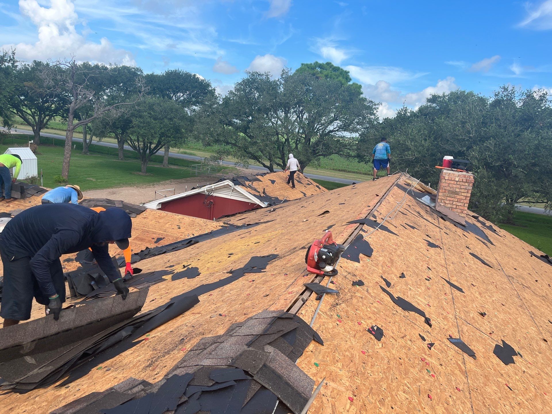 Residential Roofing Installation using Owen's Corning Duration (Lifetime) Shingles by Roof Repair Company