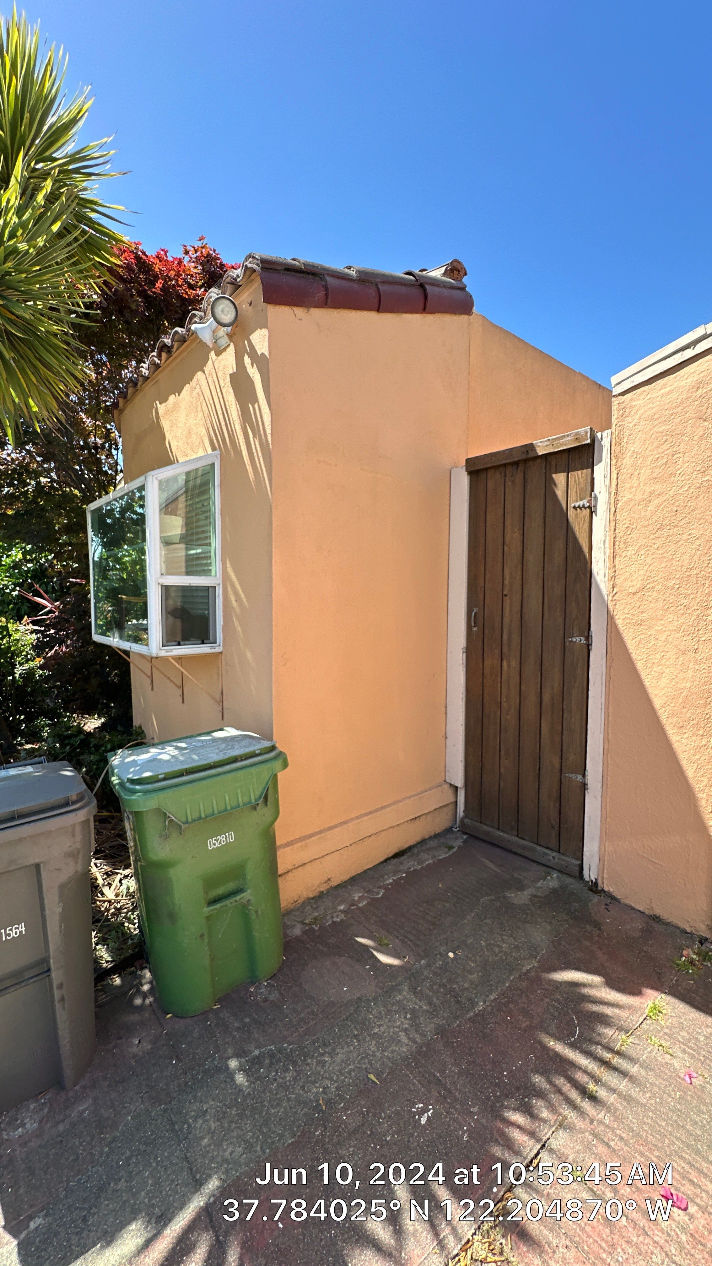 Project in Oakland by Herrera’s Bay Area Painting inc.