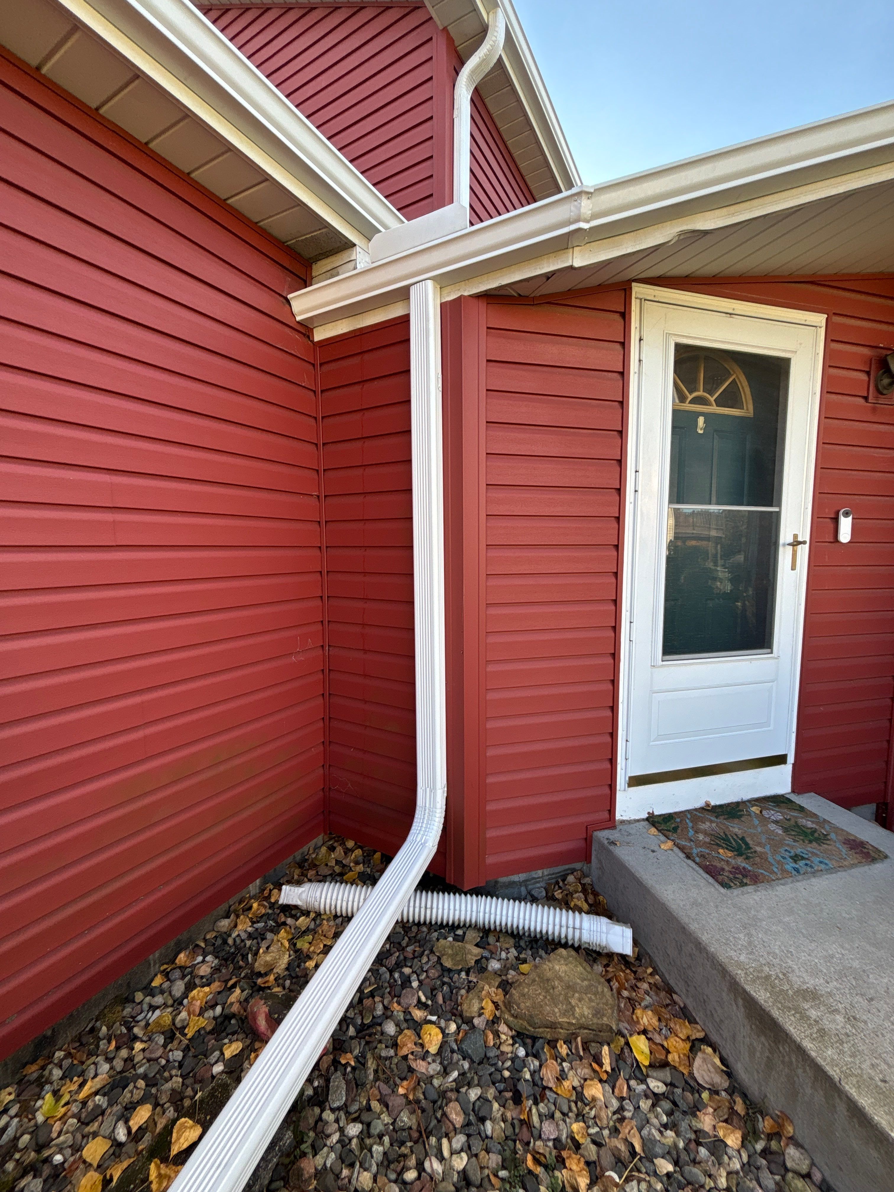 5-Inch Seamless Gutter Installation – Cottage Grove, MN by Next Level Seamless Gutters / Exteriors Inc.