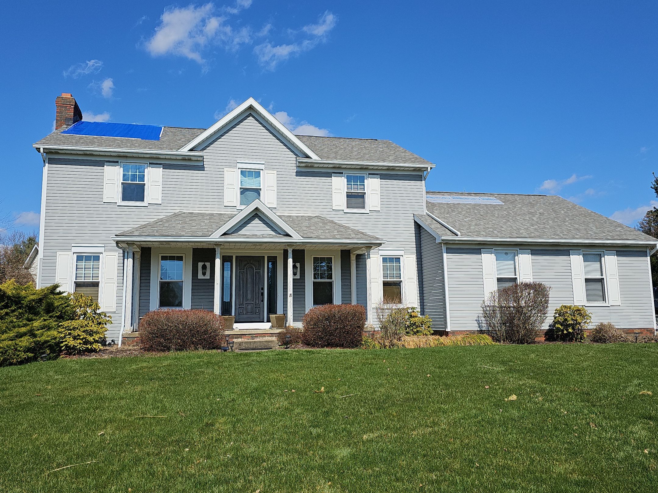 ATLAS PINNACLE HP W/SCOTCHGARD HEARTHSTONE  by Eagle Eye Roofing