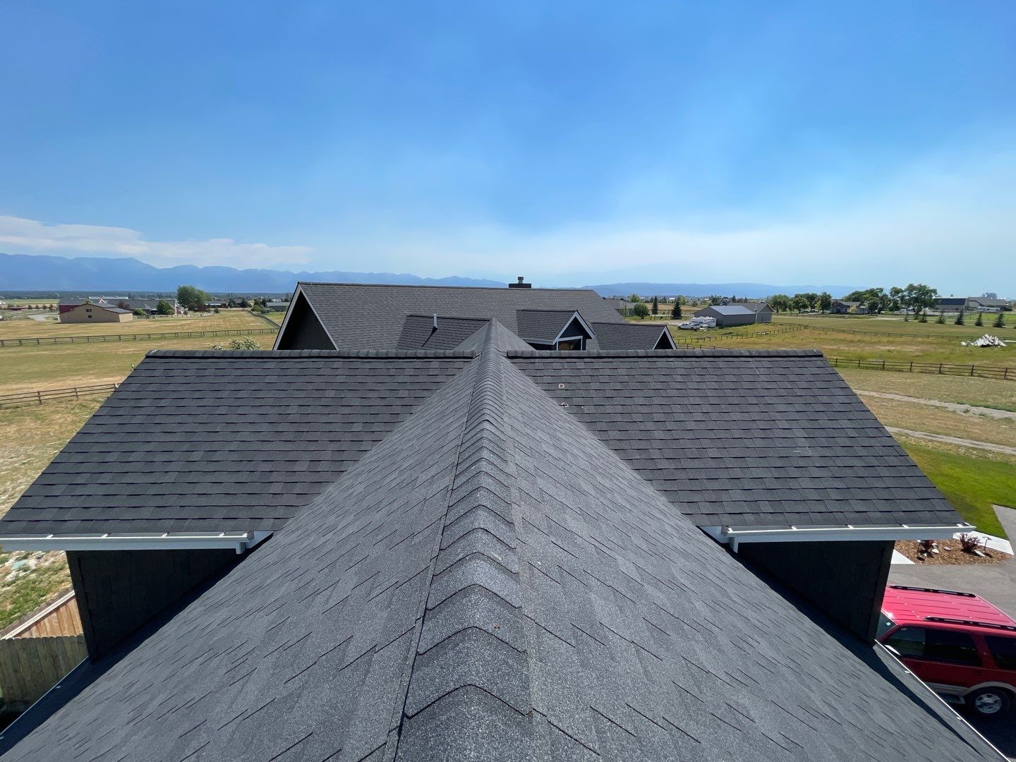 Owens Corning TruDefinition Duration - Onyx Black by Montana Roofing Solutions