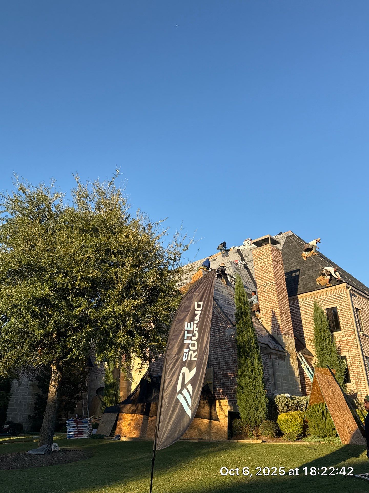 Residential Roof Replacement using CERTAINTEED BELMONT IR BLACK GRANITE by Elite Roofing LLC