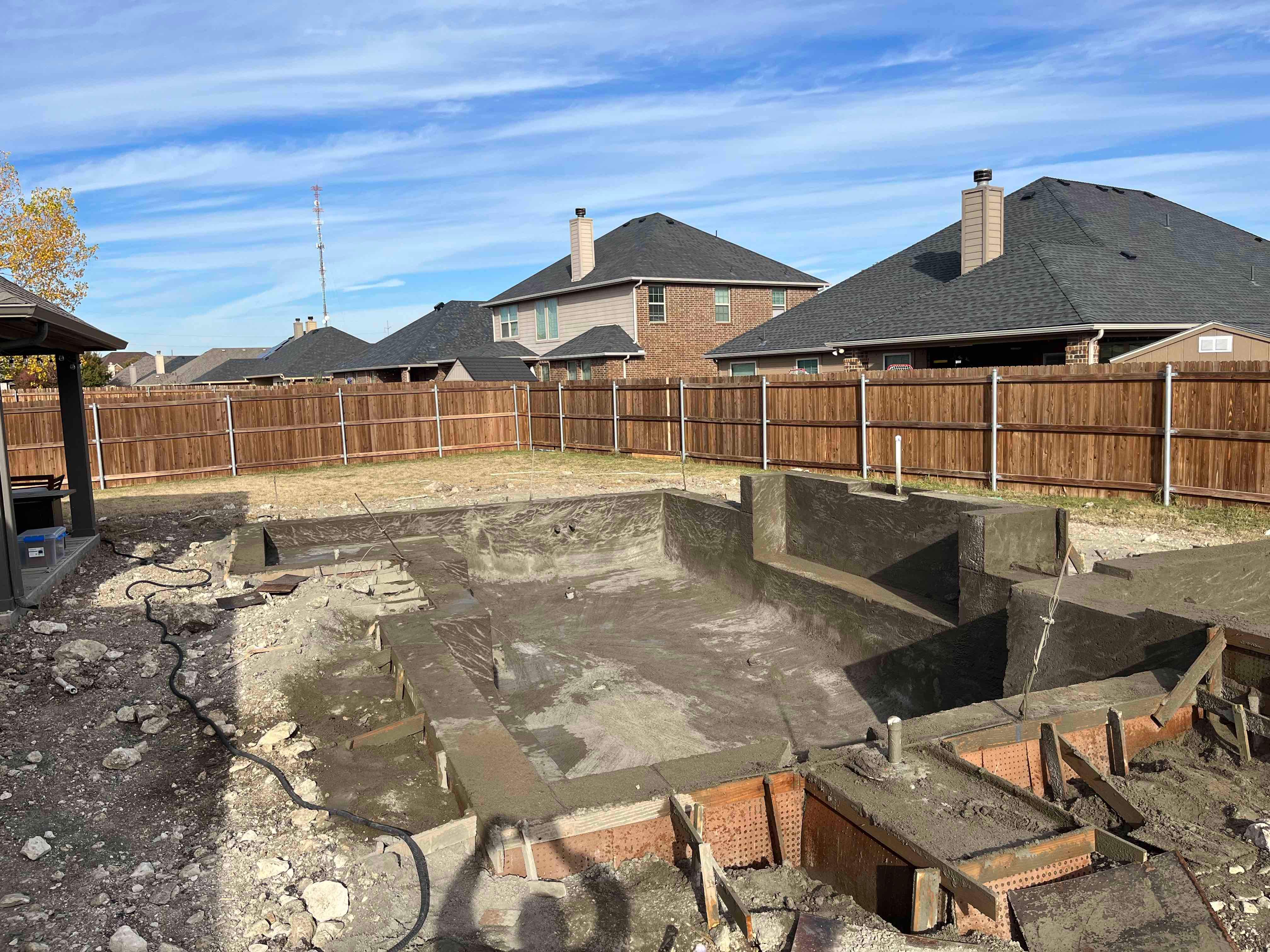 Geometric Pool with Raised Spa and Stone Coping by Pinnacle Pools and Spas - DFW