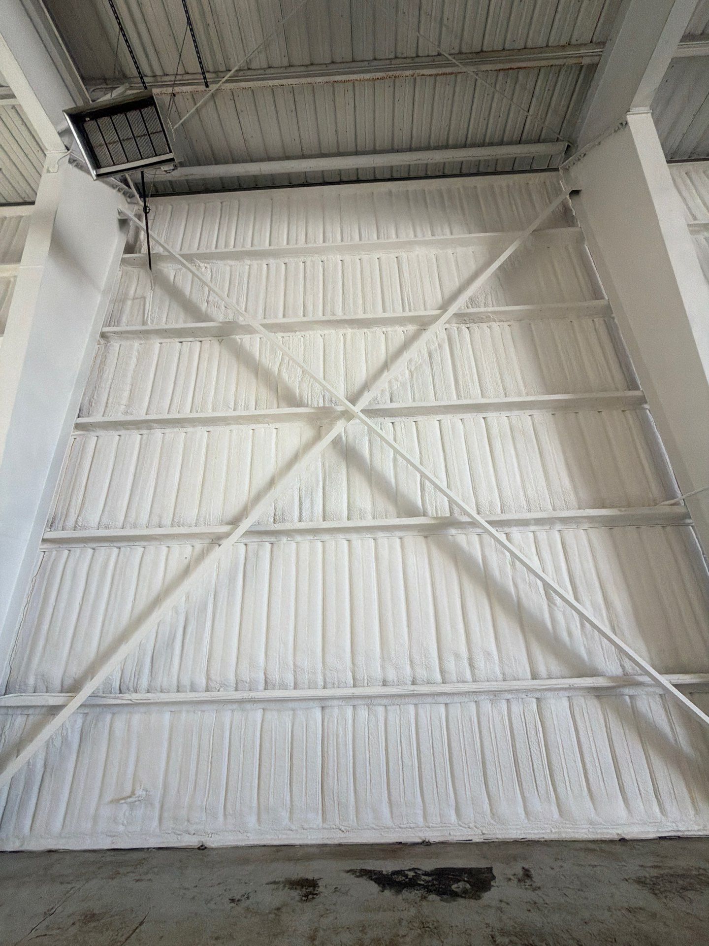 20,000 SF Airplane Hangar  by Apex Insulation Solutions