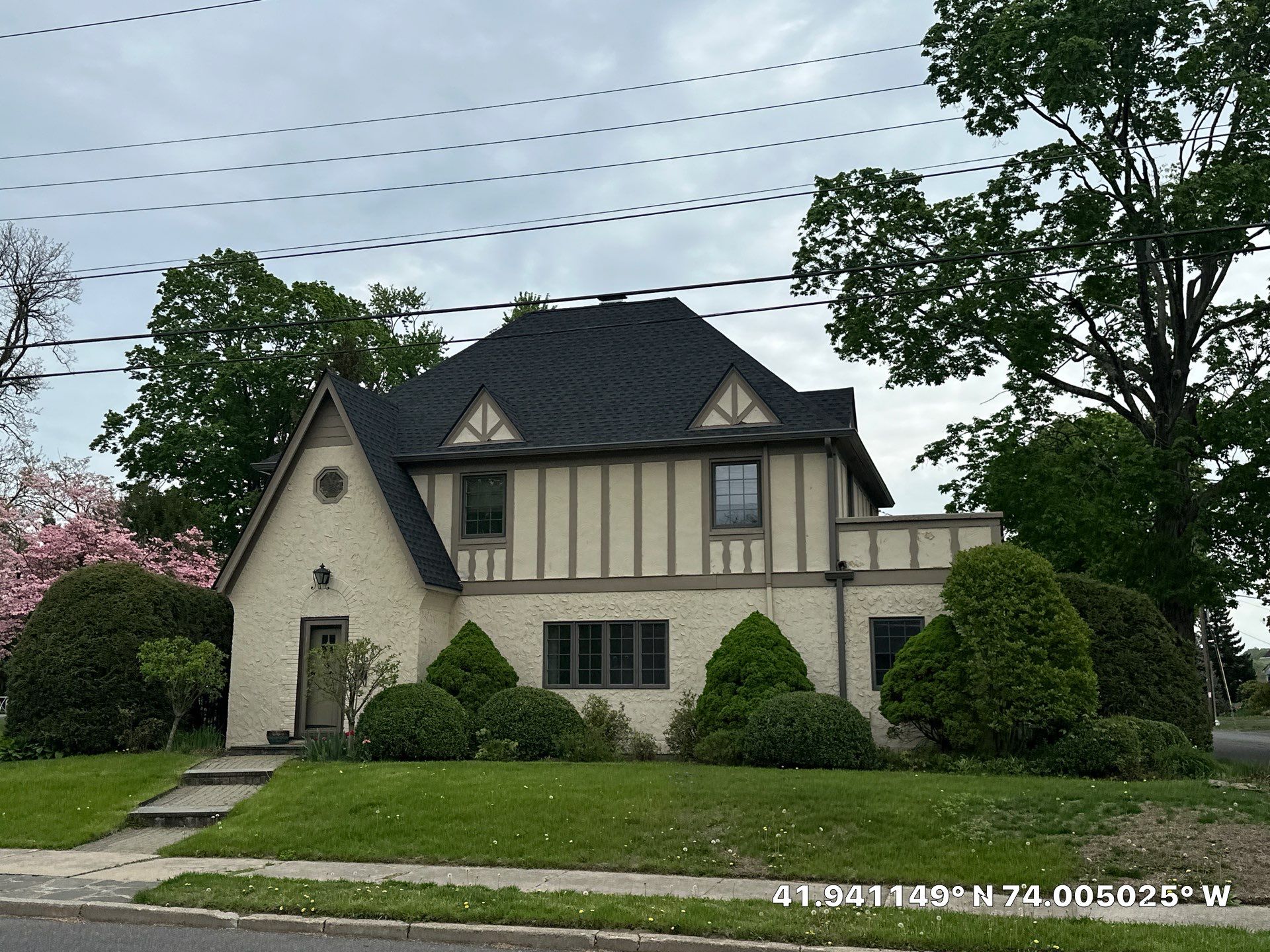 New roof on N. Manor Street in Kingston  by roberts roofing