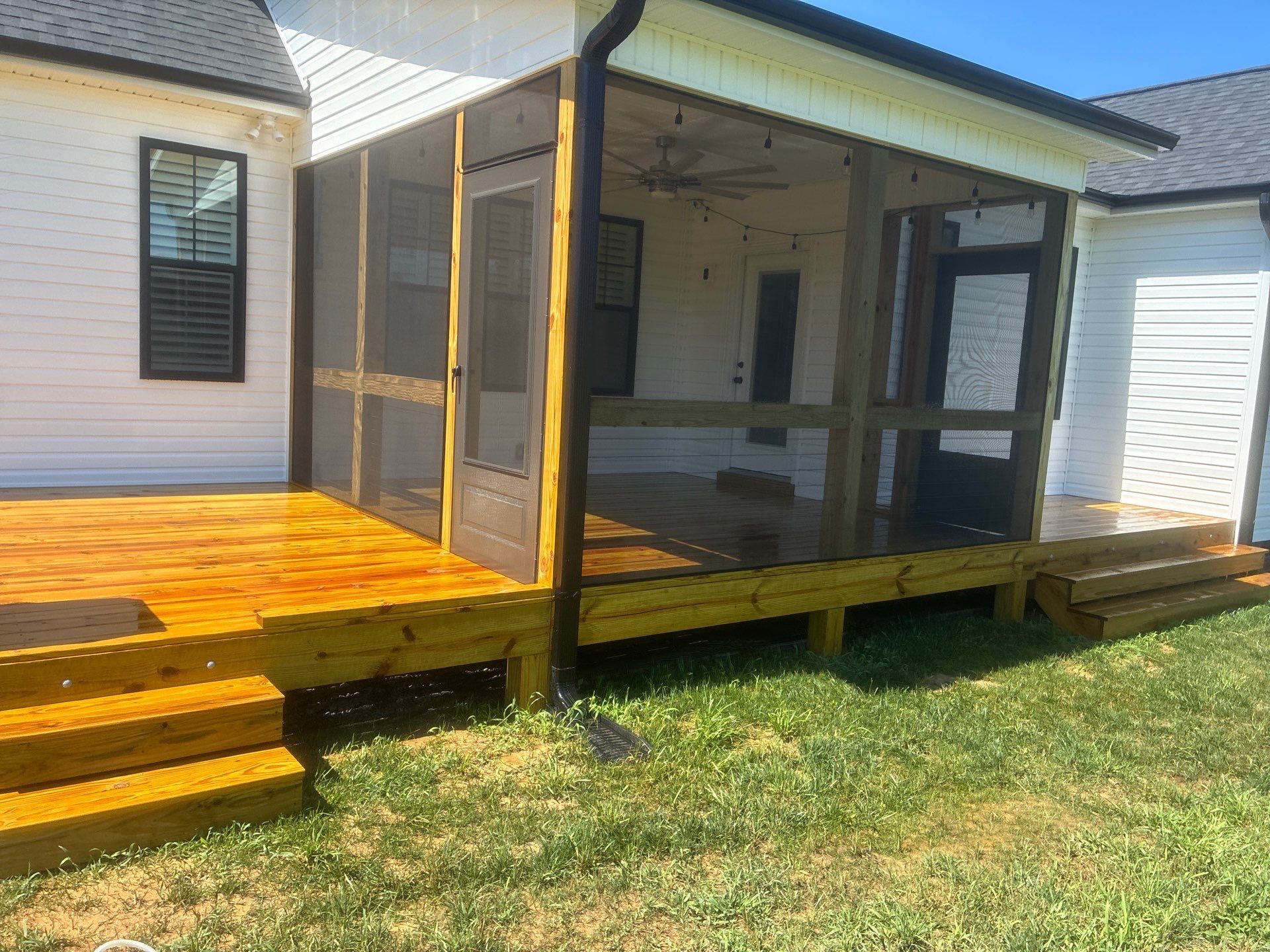 Deck using Wood Sealant by DuraSeal