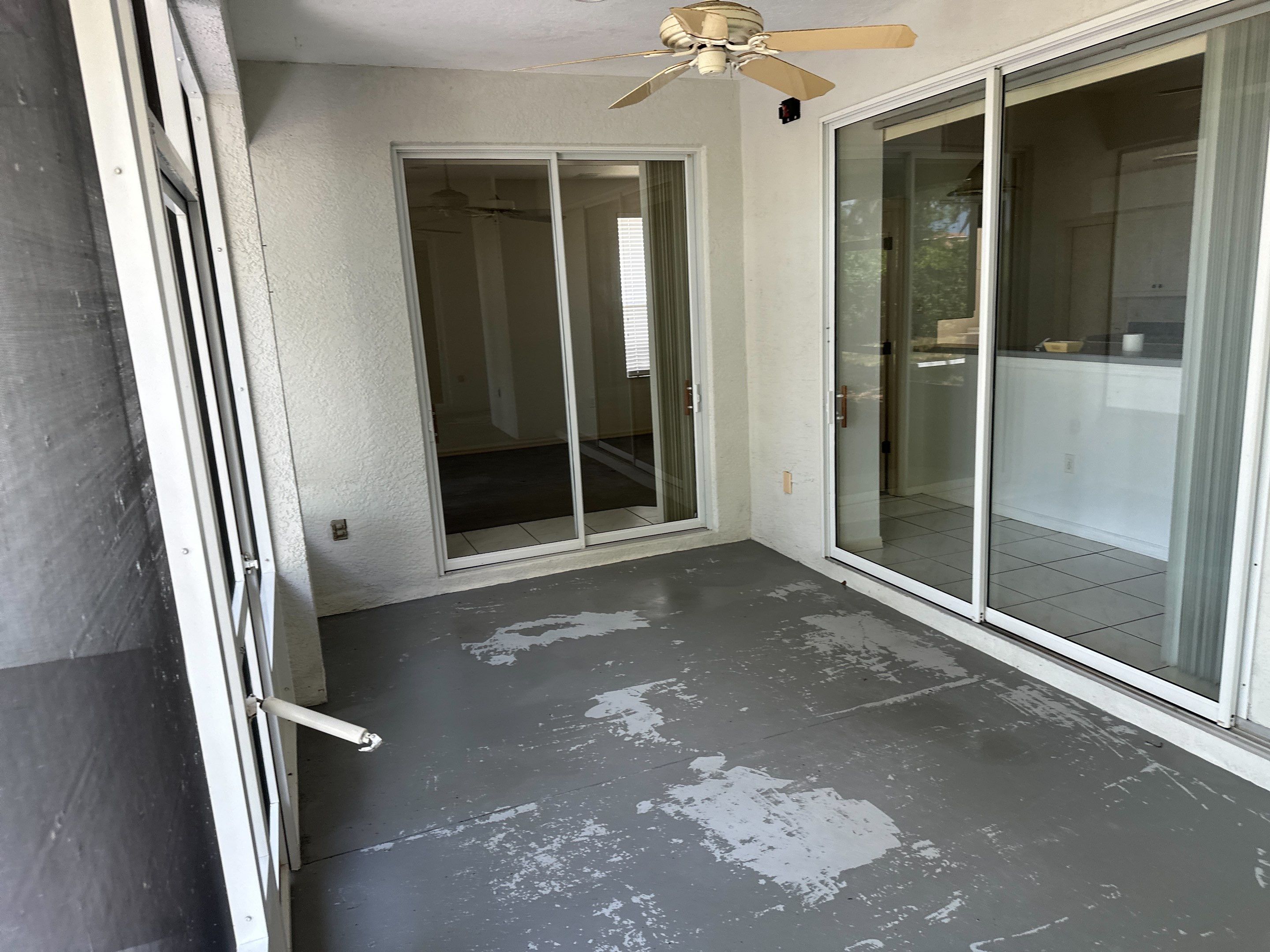 1-Story House Wash, Driveway, Patio/Lanai & Screen Enclosure Cleaning in Oakley Community, Ellenton, FL | Sunshine AquaWash by Sunshine AquaWash