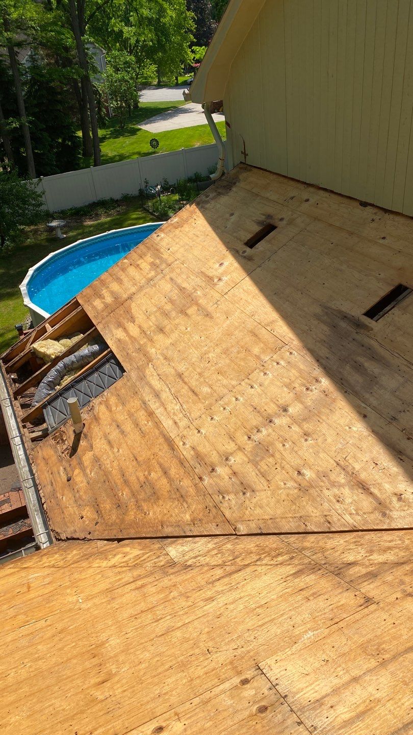 Siding Replacement using CertainTeed Restoration Classic D5 by 180 Contractors