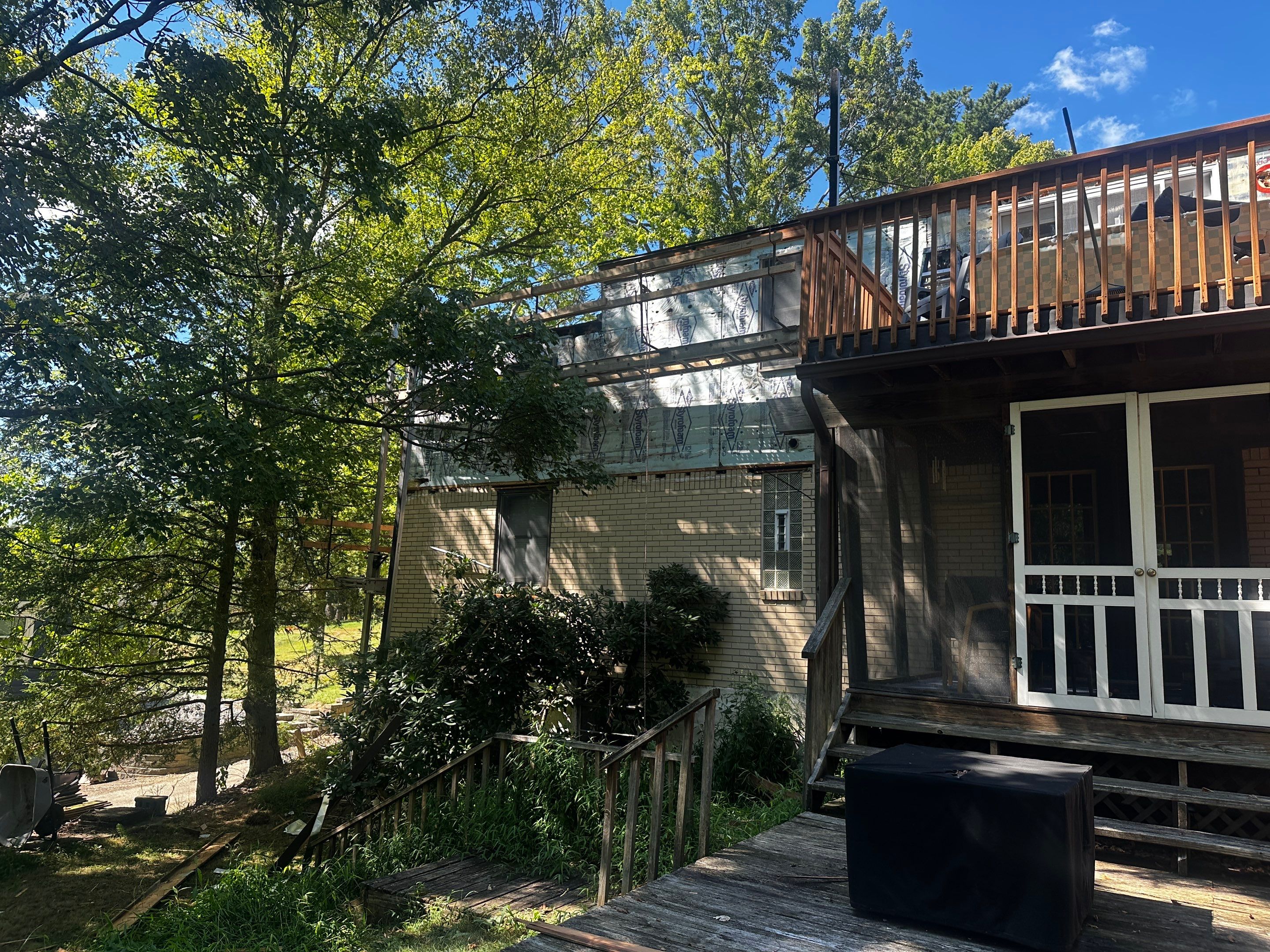 Hardie siding  by Cousins Roofing Siding & Decks