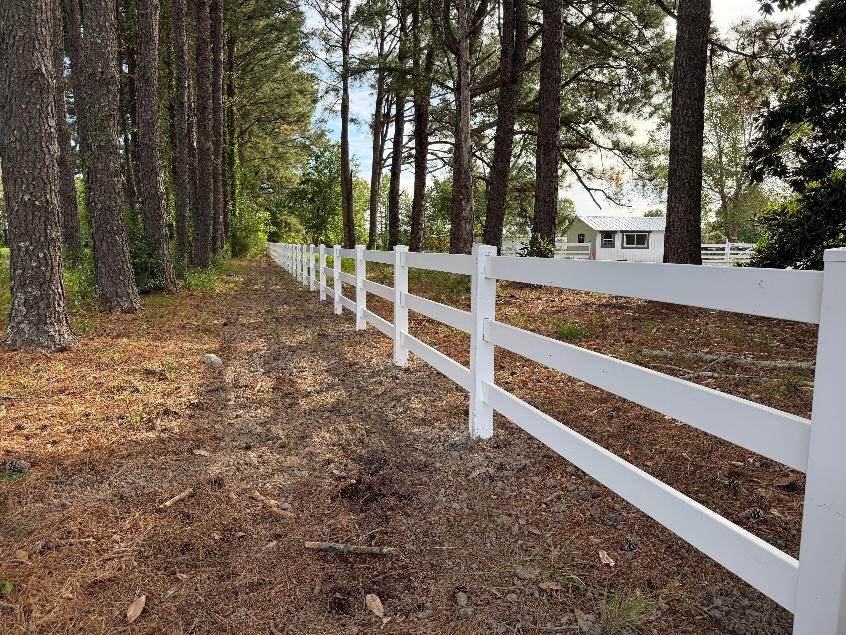 Distinctive Fencing for Distinctive Homes by Tidewater Trim & Deck
