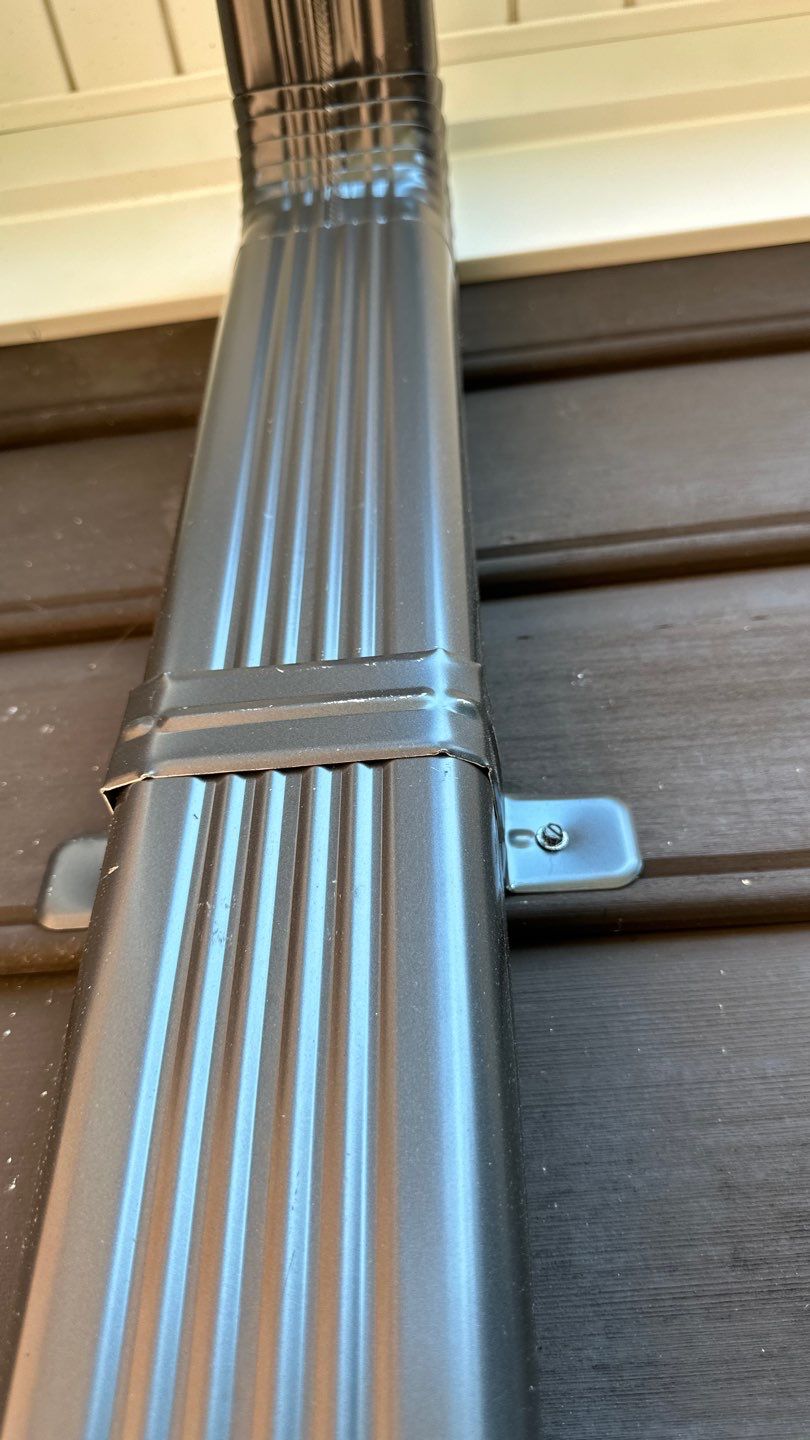 Clifton Multi-Trade Restoration: DaVinci Single Width Slate in Slate Black by RM Banning, Inc.